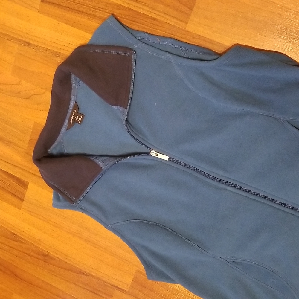 3/$15 or 5/$25 Lands' End Blue Soft Lightweight Fleece Vest Navy Collar Medium - Picture 3 of 8
